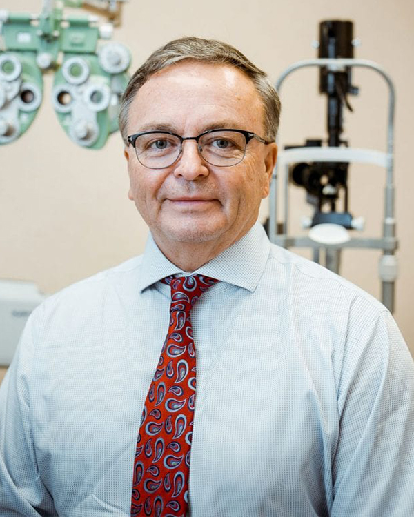 Headshot of Dr. Mikes Whitacker